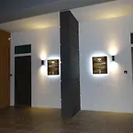 Casa De Castro - *