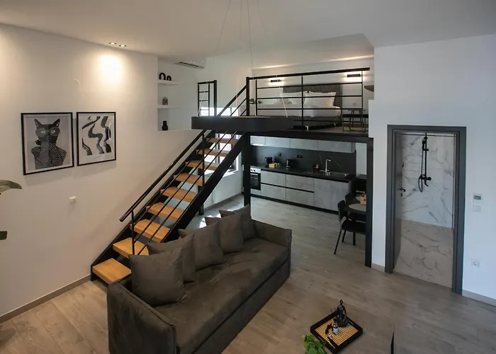 Casa De Castro - *